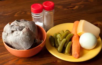 Слоеный салат с сердцем - пошаговый рецепт с фото на Повар.ру
