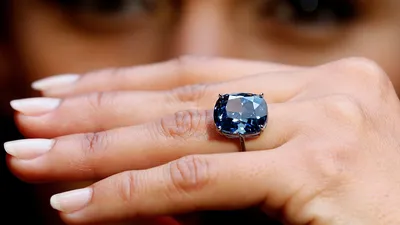 Самое дорогое и красивое бриллиантовое кольцо в мире. | Бриллиантовые кольца,  Кольца, Розовые бриллианты