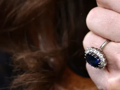Названа получившая на помолвку самое красивое кольцо в мире женщина: Стиль:  Ценности: Lenta.ru