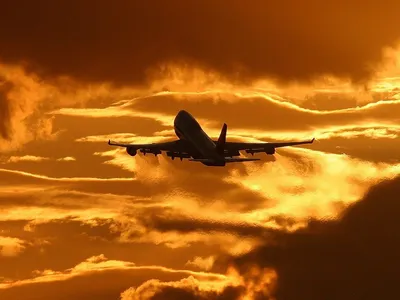 Тема фото: самолет в небе | Красивые фото самолетов в небе | Фото самолетов  в небе в хорошем качестве