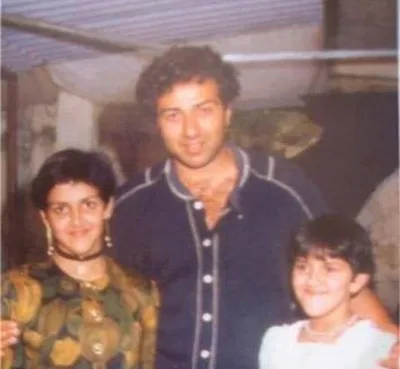 Санни Деол И Его Семья Фото фото