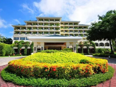 https://www.tripadvisor.ru/Hotel_Review-g2005201-d850630-Reviews-Ravindra_Beach_Resort_Spa-Na_Chom_Thian_Sattahip_Chonburi_Province.html