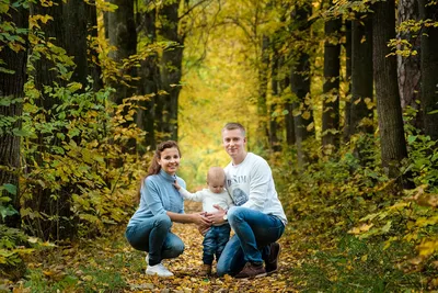 Семейные фото в осеннем лесу фото