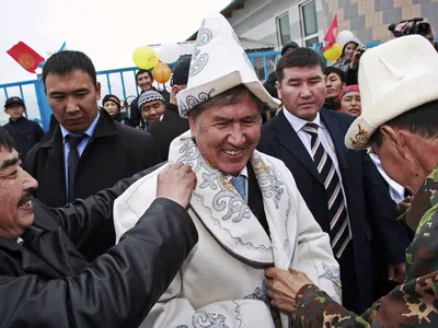Он был мультимиллионером» Как бывший президент Киргизии кичился богатством  и раздавал посты своей прислуге: Роскошь: Ценности: Lenta.ru