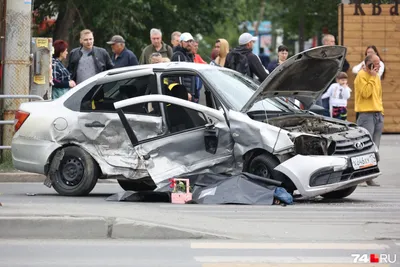 В Автозаводском районе после ДТП загорелись два автомобиля - 13 июня 2023 -  nn.ru