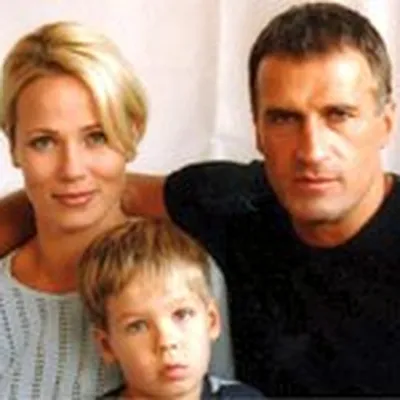 Актер Дедюшко вместе с семьей погиб в автокатастрофе - KP.RU