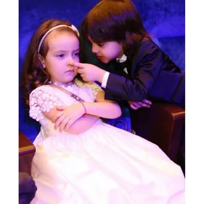 Филипп Киркоров подарил дочери украшение от Louis Vuitton в честь 11-летия