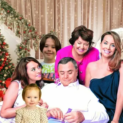 Как бы выглядел новогодний портрет семьи Жанны Фриске, если бы артистка  осталась жива | HELLO! Russia