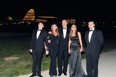 От имени Ильхама Алиева был устроен прием для членов Олимпийской семьи »  Официальный сайт президента Азербайджанской Республики