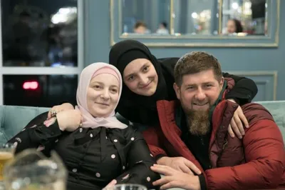 Одна из первых в России. Супруга Рамзана Кадырова стала «Матерью-героиней»  | ОБЩЕСТВО:Люди | ОБЩЕСТВО | АиФ Ставрополь