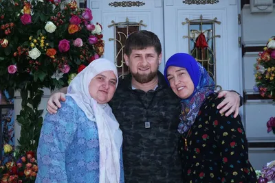 Мои мальчики»: жена Рамзана Кадырова показала всех своих сыновей и  племянников - Рамблер/женский