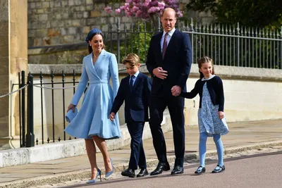 Дети Кейт Миддлтон на свадьбе их крестной: Джордж был очень забавным, а  Шарлотта грустила | Кейт миддлтон, Принц джордж, Королевские семьи