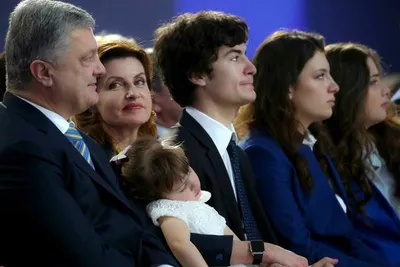Петр или Марина: кто из семьи Порошенко примет участие в выборах в Киеве? —  СМИ - «ФАКТЫ»