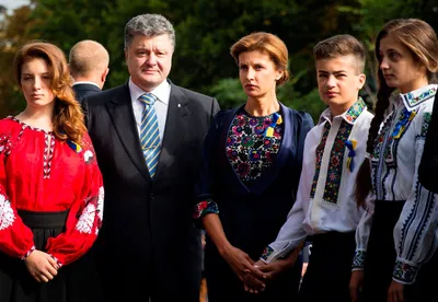 Жена Порошенко взбесила украинцев нелепой показухой: «Семейка не в себе»,  позорные кадры. Politeka