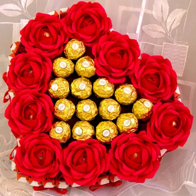 ᐉ Купить Коробка в форме сердца с конфетами \"Рафаэлло\" цена 2080 грн
