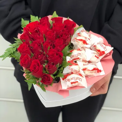 1️⃣ Сердце из роз и конфет Алматы | Лучшие цены в Pro-buket