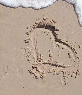 Сердце на песке,море | Сердце, Песок, Пески