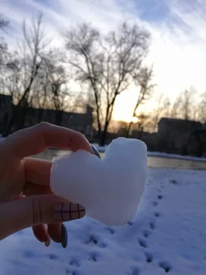 Сердце на снегу картинки красивые - 66 фото