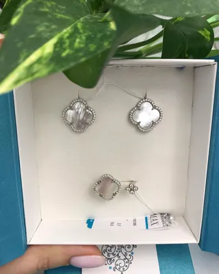 Серебряные серьги-пусеты с гранатом в магазине «Jam Jewelry» на  Ламбада-маркете