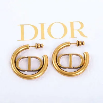 Архив Серьги Dior: 3 300 грн. - Серьги Киев на BON.ua 89718806