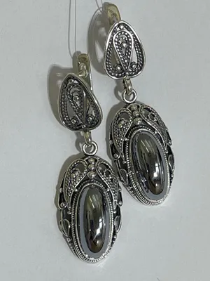 Купить серебряные серьги «Семента» с фианитом, каталог - интернет магазин  ювелирных украшений SRIBLODAR