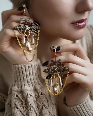 Серьги-люстры с жемчугом барокко Линии Привилегия🖤: ⠀ -14.900₽ ⠀ 🤍Больше  украшений Линии Привилегия по тэгу: #sm_RoyalLine | Instagram