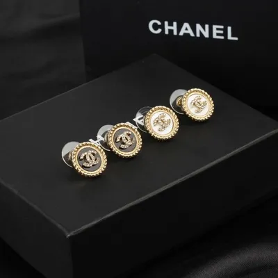 Серьги Chanel купить за 2139 грн в магазине UKRFashion. Товары бренда Chanel.  Лучшее качество