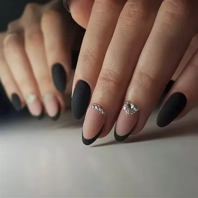 Сеть студий красоты в Москве \"NailsProfi\" - Матовые ногти цвета хаки -  великолепная идея весеннего маникюра.Такой шершавый дизайн ногтей смотрится  невероятно красиво.🌞✓🔥❤️☎️💅🏻 Мастер Елена Коррекция  акрил+покрытие+дизайн+ доплата за длину 3900₽