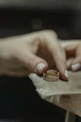Красивые обручальные кольца из …» — создано в Шедевруме