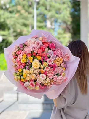 Букет цветов «Ключик к сердцу» в коробке заказать с доставкой по цене 12  910 руб. в Ставрополе