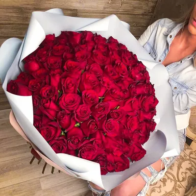 Купить не дорого букет из 75 роз в Щёлково с доставкой |Цветы Lilium