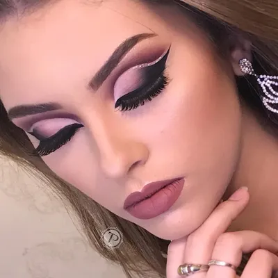 Пин от пользователя V на доске Makeup Looks | Новогодний макияж, Шикарный  макияж, Макияж