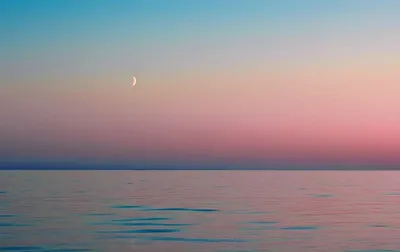 Утро на море, Георгий Дмитриев- картина, утро, море, парусник, маяк, чайки,  штиль, реализм