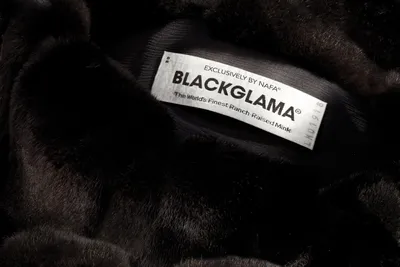 Выбрать шубу Blackglama в Дубае - Dubai Furs Shop