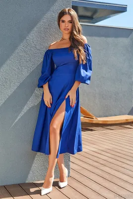 Синее платье миди с глубоким V-образным вырезом и пайетками с разрезом на  юбке арт. 182399 | интернет-магазин VitoRicci