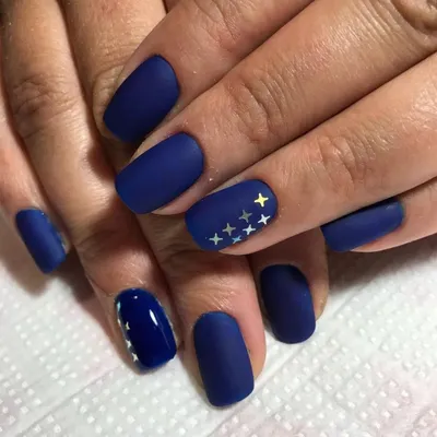 синий матовый маникюр с дизайном | Matte nails design, Blue matte nails,  Pink nail art designs