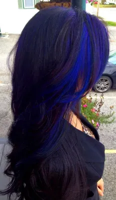 Синие пряди на тёмных волосах - 66 фото