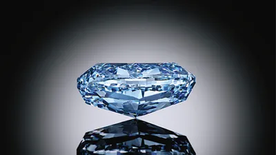 Green Diamonds - Синий алмаз - дорогой и редкий камень. Стоимость 1 карата  колеблется от 150000 до 700000 долларов. Во всем мире существует лишь два  месторождения с такими кристаллами, в ЮАР и