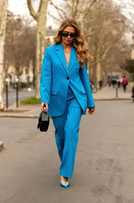 С чем носить женский синий пиджак: 15 стильных образов в 2019 | Moda,  Looks, Semanas de moda