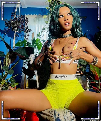 Skin Diamond эро фото