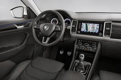 Новый Шкода Карок (Skoda Karoq) от 2411000 в кредит, со скидкой, цены и  комплектации - Автосалон , г. Санкт-Петербург