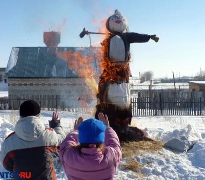 Скатерть на кухонный стол JoyArty \"Скоро Масленица\", круглая на резинке,  диаметр 75-100 см - купить в интернет-магазине OZON с доставкой по России  (683273654)