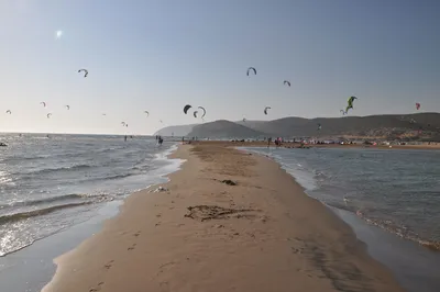 Поцелуй двух морей, пляж Прасониси на острове Родос, фото, видео