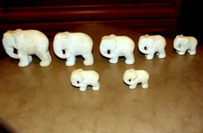 Купить фигурку слона с опущенным хоботом
