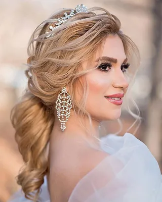Свадебная прическа Коса-ободок на светлых волосах от Лидия Большакова:  смотреть фото, читать отзывы — Wed by Me
