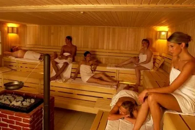 Банный клуб - совместная баня для мужчин и женщин, бесплатный массаж,  пиллинг