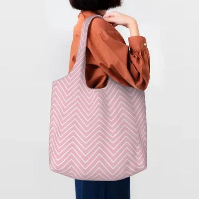 Не дайте винтажному облику сумки Роттердам обмануть себя: современные  требования, включая пропорции и эргономичность, – учтены! Так что… |  Instagram