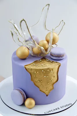 Торт праздничный №33 — 975 грн/кг *Без учета стоимости декора | Торты на 40  лет, Вечеринка с тортом, Оригинальные торты