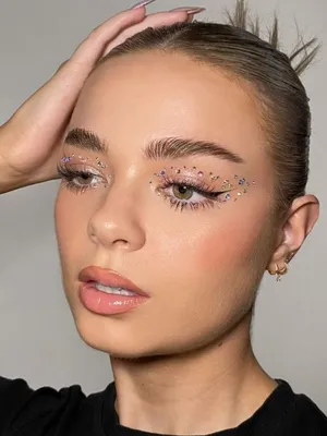 Модный розовый макияж: фото и лучшие средства для мейкапа | Glamour