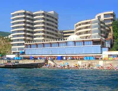 Гостиничный комплекс «Ливадийский» на первой береговой линии - Купить  недвижимость в Крыму